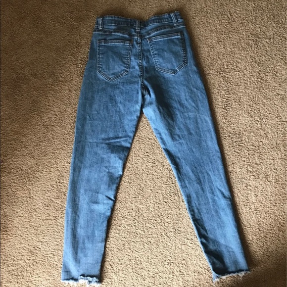 Women’s Ripped Jeans - Picture 2 of 5